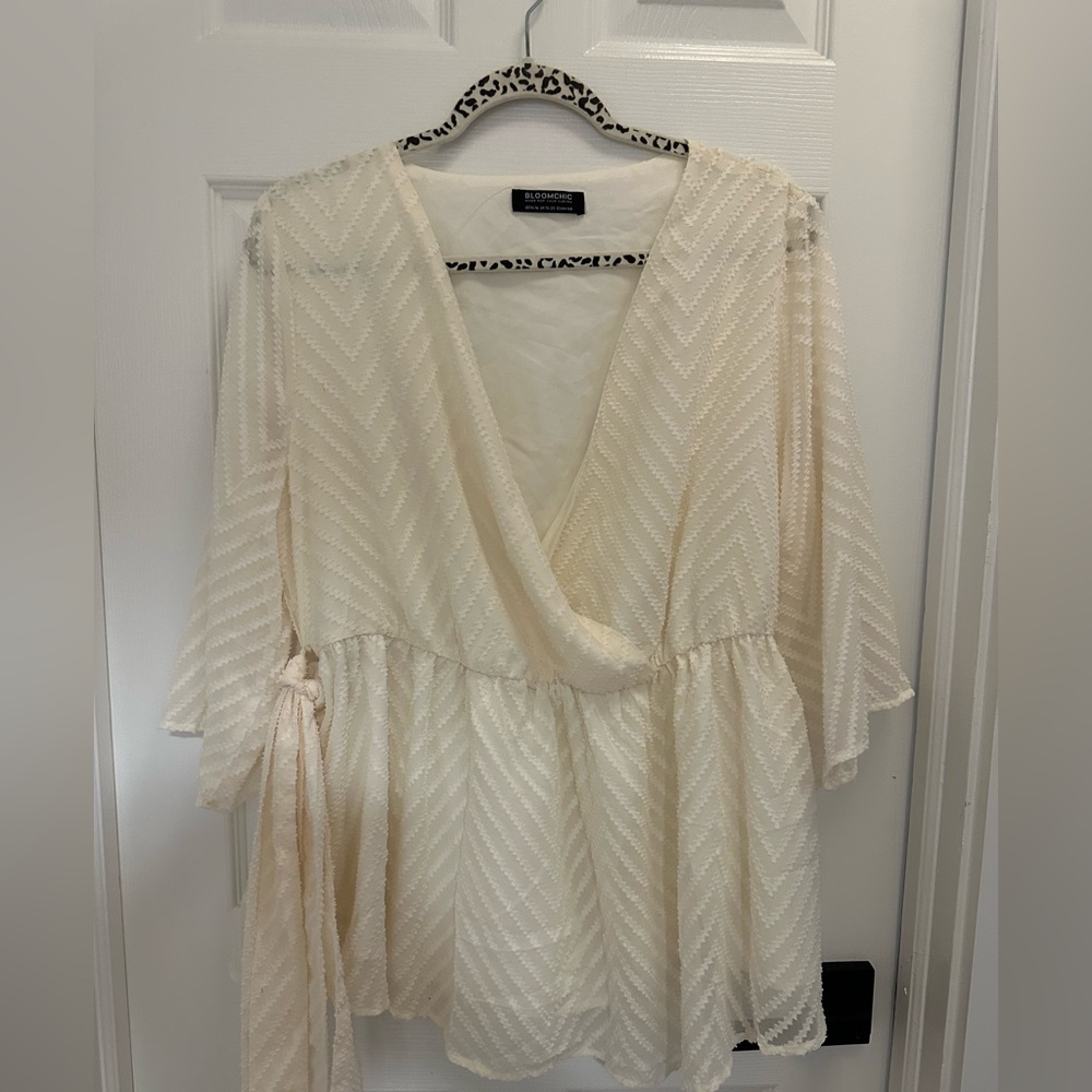 NWOT white top with tie around waist